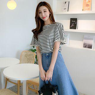 Flutter-sleeve Lace-trim Striped T-shirt