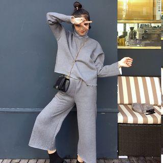 Set: Turtleneck Top + Wide Leg Pants