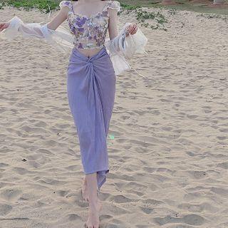 Sleeveless Floral Embroidered Top / High-waist Plain Knotted Skirt