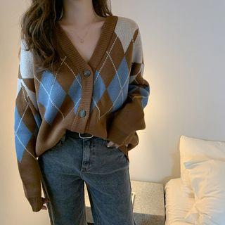 V-neck Argyle Patterned Knit Cardigan