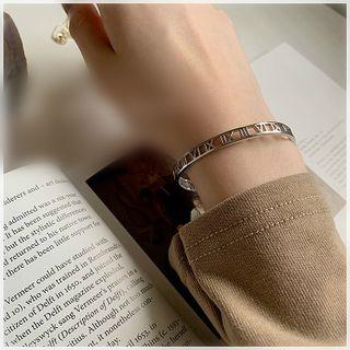 Cut-out Bangle 3047 - One Size