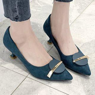 Disc Pointed Kitten-heel Pumps