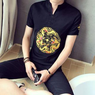 Set: Embroidered Short-sleeve T-shirt + Capri Pants