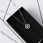 Turnable Clover Pendant Necklace As Shown In Figure - One Size