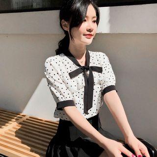 Dotted Contrast Trim Short-sleeve Blouse