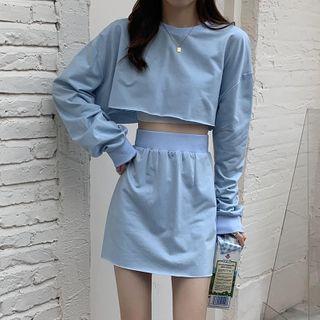 Cropped Sweatshirt / Mini Skirt / Crop Tank Top / Set