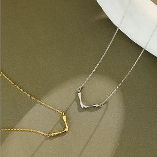 V-shape Necklace