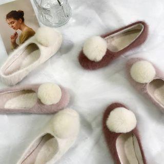 Pom Pom Fluffy Flats