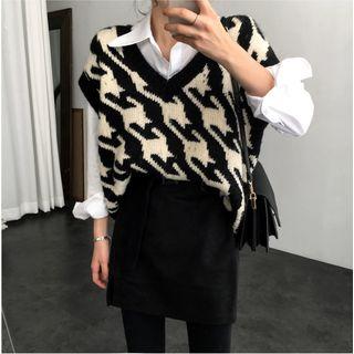 Houndstooth Knit Vest