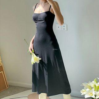 Plain Midi Flowy Spaghetti Strap Dress