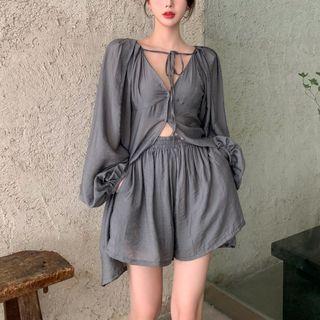 V-neck Blouse / Shorts