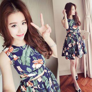 Set: Cropped Floral Top + A-line Skirt