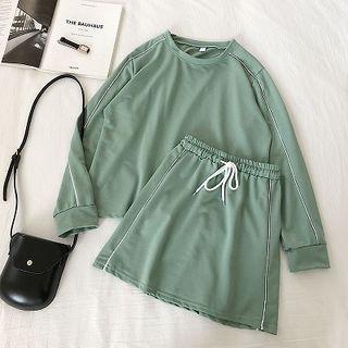 Set:plain Crewneck Long-sleeve Sweatshirt + High-waist Skirt