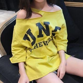 Cutout Shoulder Letter 3/4-sleeve T-shirt