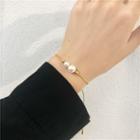 Faux Pearl Bracelet Bracelet - Gold - One Size