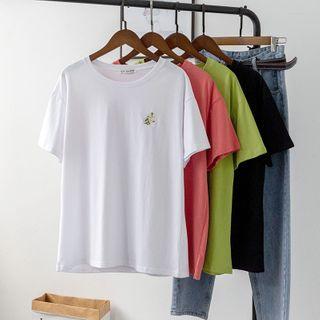 Flower Embroidered Shot-sleeve T-shirt