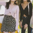 V-neck Short Top