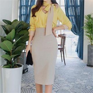 Tie-neck Two-tone Blouse