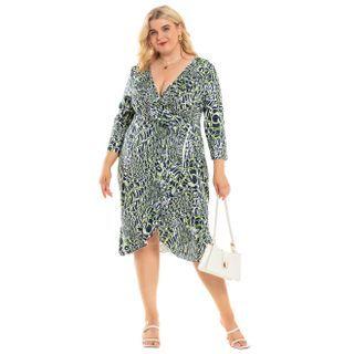 Plus Size 3/4 Sleeve V Neck Ruffle Trim Print A-line Dress