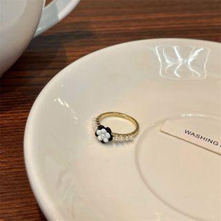Flower Faux Pearl Alloy Ring Gold - One Size