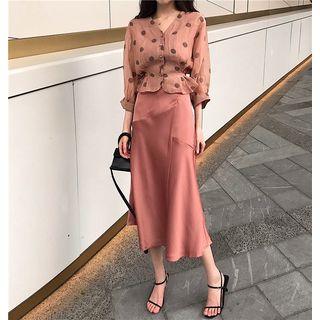 Elbow-sleeve Dotted Blouse / Midi A-line Skirt