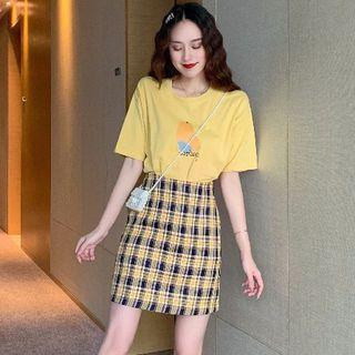 Set: Printed Short-sleeve T-shirt + Plaid Mini A-line Skirt