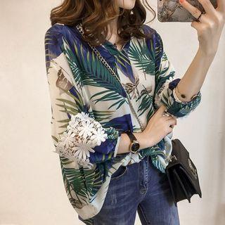 3/4-sleeve Lace Trim Patterned Blouse