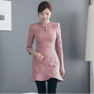 Ruffle Hem 3/4-sleeve Sheath Dress