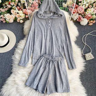 Set: Dip-back Plain Hoodie + Drawstring Shorts