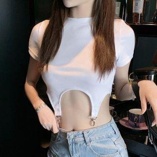Short-sleeve Cropped T-shirt / Washed Wide Leg Jeans