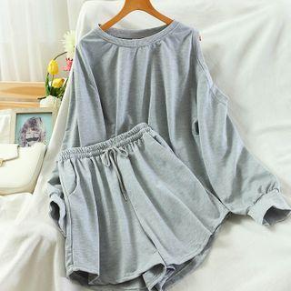 Set: Cold Shoulder Pullover + Shorts