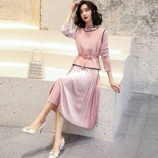 Set: Long-sleeve Midi Velvet Pleated Dress + Knit Vest