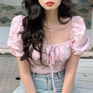 Puff-sleeve Floral Fitted Crop Top