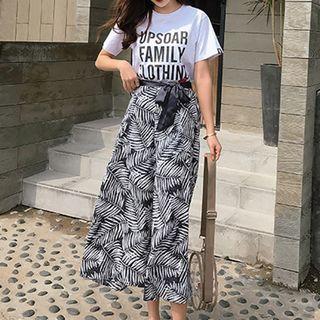 Set: Lettering Short-sleeve T-shirt + Leaf Print Cropped Wide-leg Pants