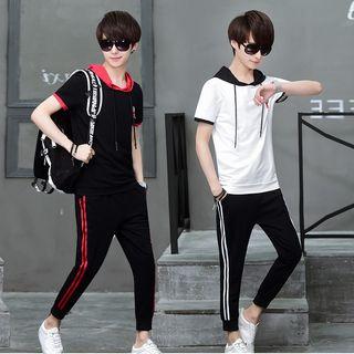Short-sleeve T-shirt / Shorts / Cropped Sweatpants / Set