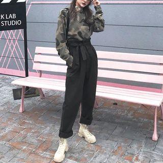Camo Hoodie / High Waist Straight-cut Pants