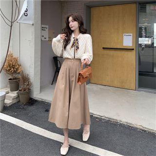 Lantern-sleeve Lace Blouse / Midi A-line Skirt