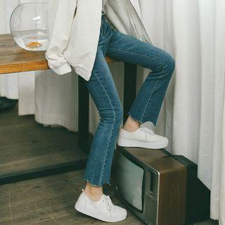 Frayed Trim Cropped Jeans