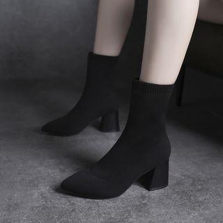 Pointed Block Heel Knit Short Boots