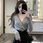 Deep V-neck Twisted T-shirt