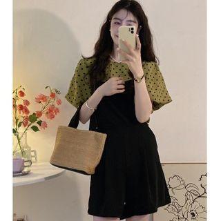 Short-sleeve Dotted Blouse / Jumper Shorts