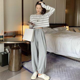 Striped Long-sleeve Cropped T-shirt / Jogger Pants