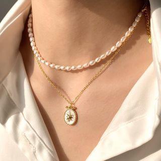 Star Disc Pendant Necklace Necklace - Star - White - One Size