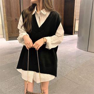 V-neck Knit Vest / Striped Blouse