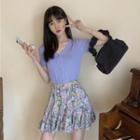 V-neck Short-sleeve Knit Top / Floral A-line Skirt