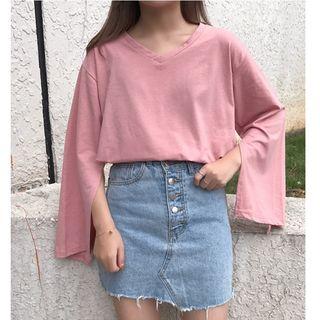 V-neck Slit Long-sleeve T-shirt