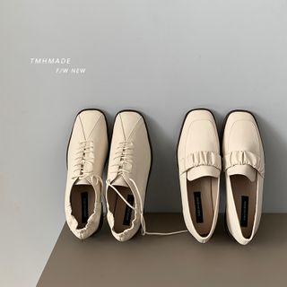 Lace-up Shoes / Ruched Loafers