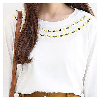 3/4-sleeve Floral Embroidery T-shirt