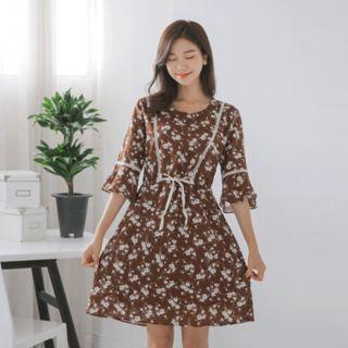 Lace-taping 3/4-sleeve Floral Print Midi Dress