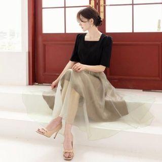 Sharp-shoulder Square-neck Peplum Blouse